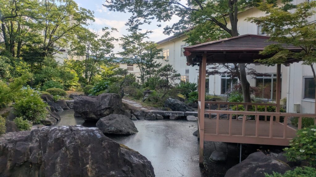 月岡温泉 風鈴屋の庭園